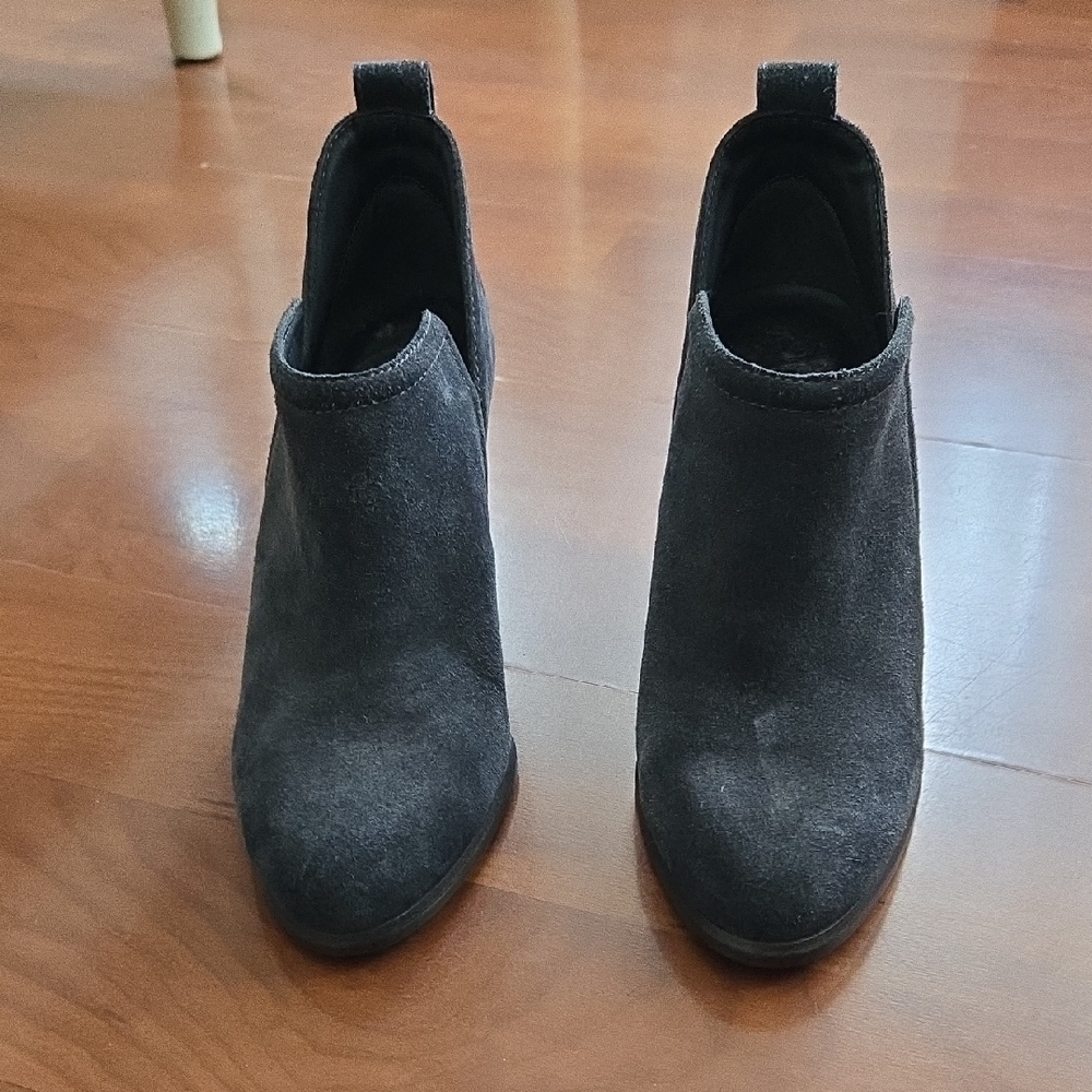 Women's Gray Suede Ankle Boots